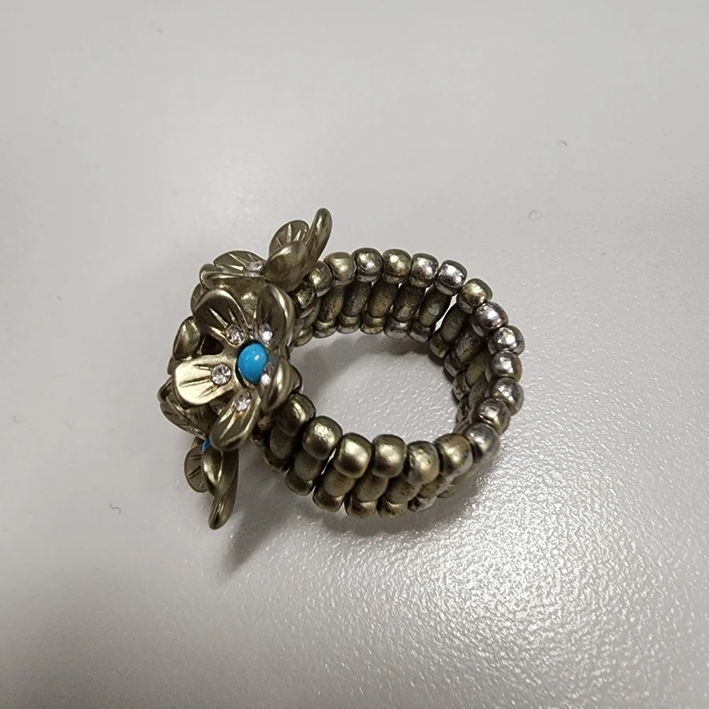 Flower Cluster Ring Gold Tone Stretch Band Statement Faux Turquoise